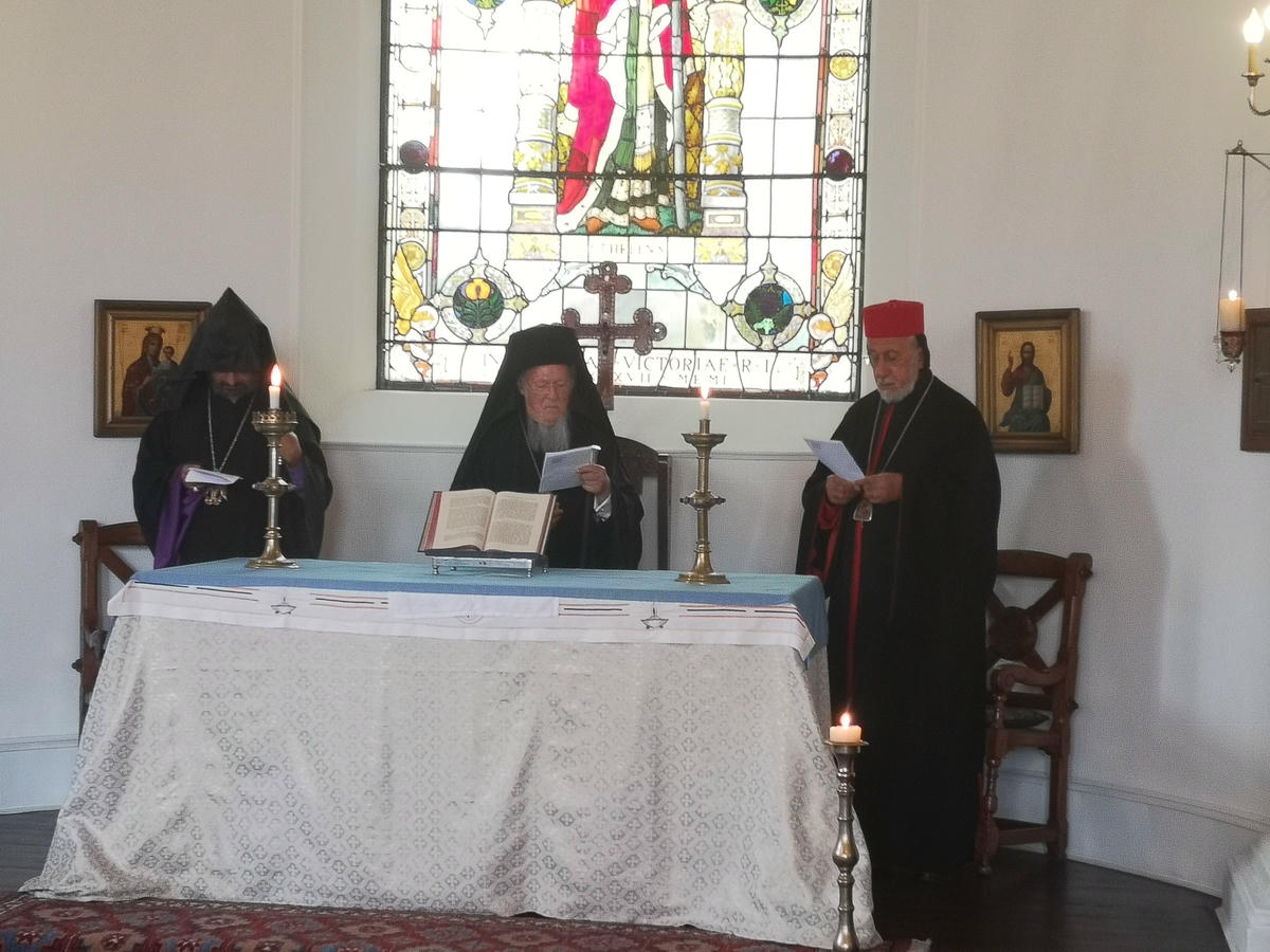 Kraliçe Elizabeth için İstanbul'da dua